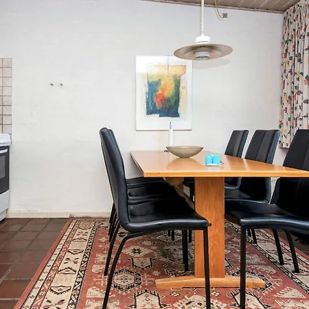 6 Person In Henne-by Traum Holiday home